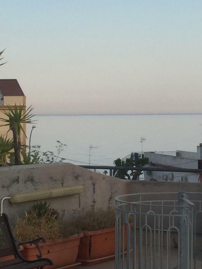丰达切洛Taormina Mare Piscina Fondachello公寓 外观 照片